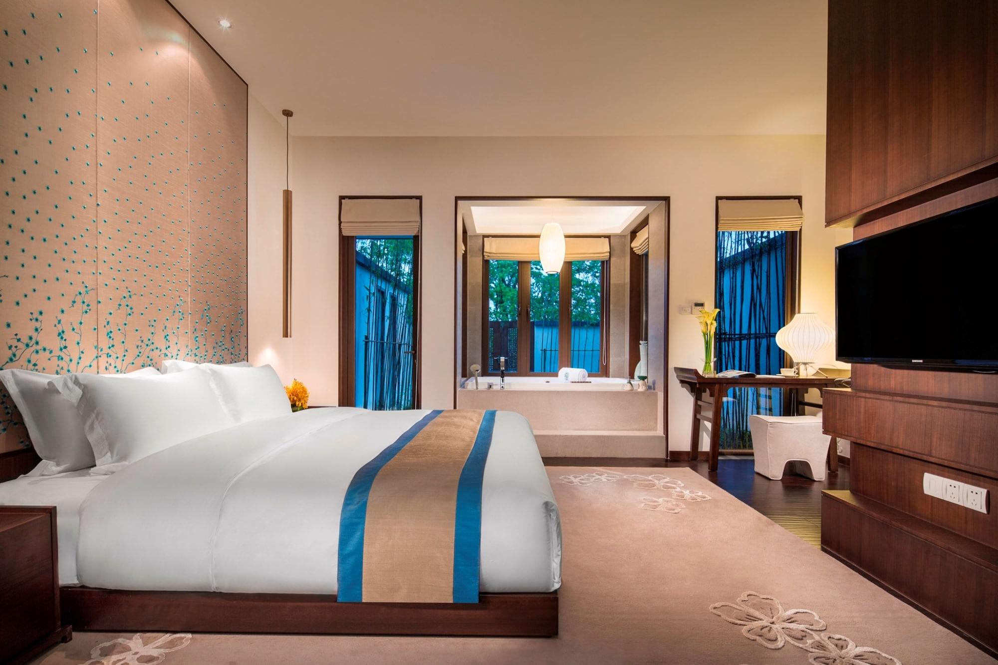 Banyan Tree Hotel Huangshan-The Ancient Charm Of Huizhou, A Paradise Exterior photo