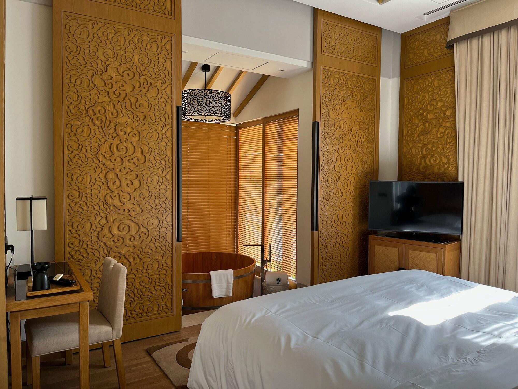 Banyan Tree Hotel Huangshan-The Ancient Charm Of Huizhou, A Paradise Exterior photo